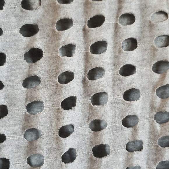 Mercer and Madison punch hole T-Shirt, size M, Grey, camisole liner. - Picture 3 of 4